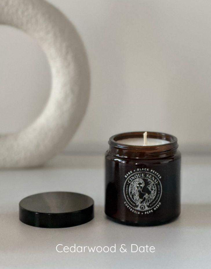 Cinque sensi - candle 90 gr  cedarwood+date